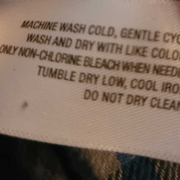 Women's Old Navy button jacket with hood. - Picture 8 of 8